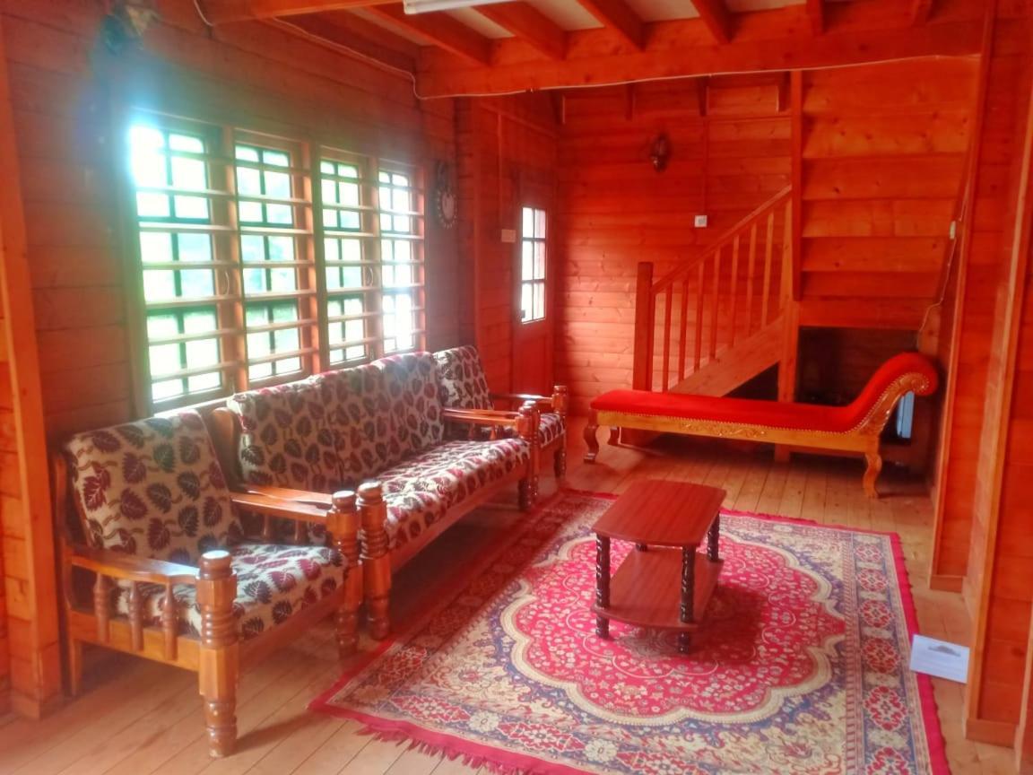 ウーティ Joy Eco Woodhouse - 5 Bhk House (Adults Only)ヴィラ エクステリア 写真